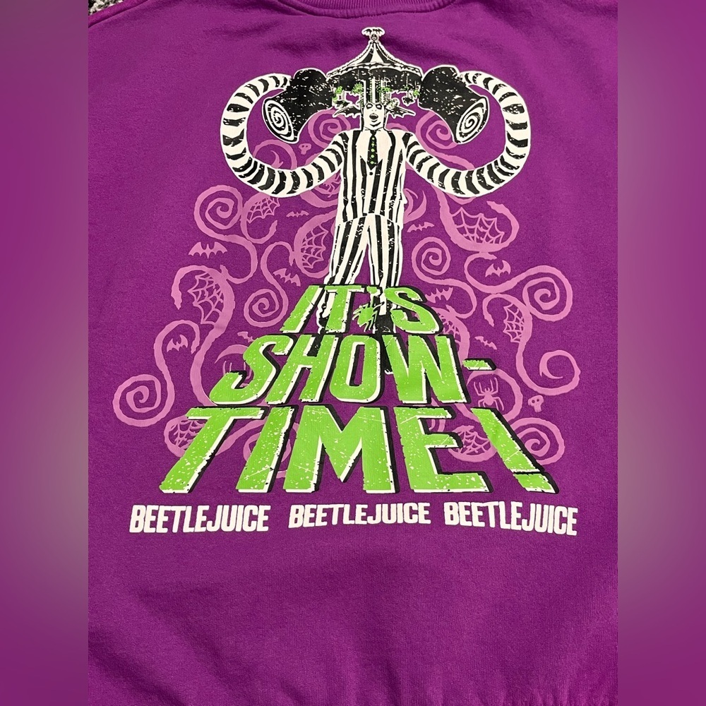 Beetlejuice Graphic Sweatshirt - Picture 4 of 10